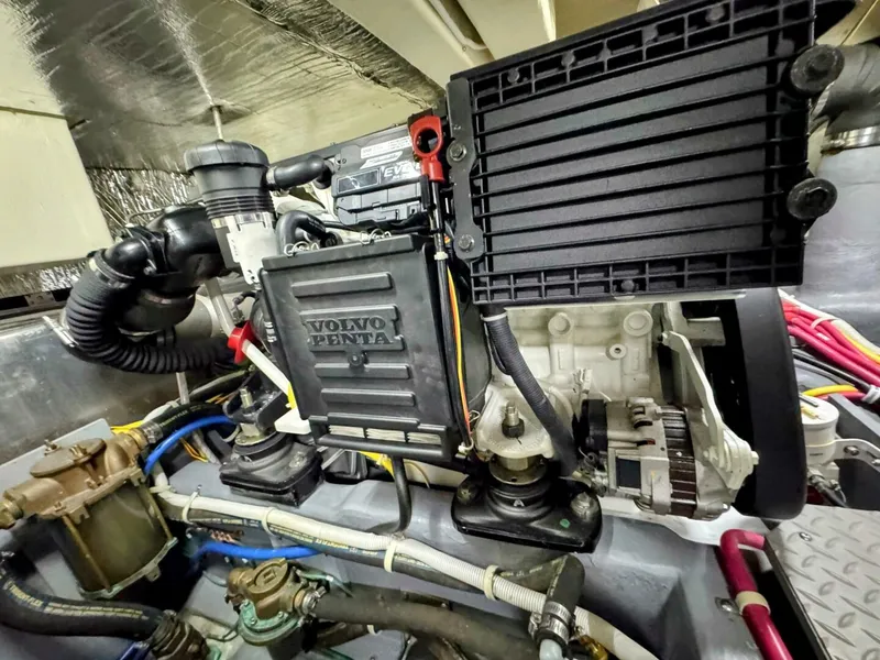 Slide: The Image of Carver Yachts C37 2017 - 5869672