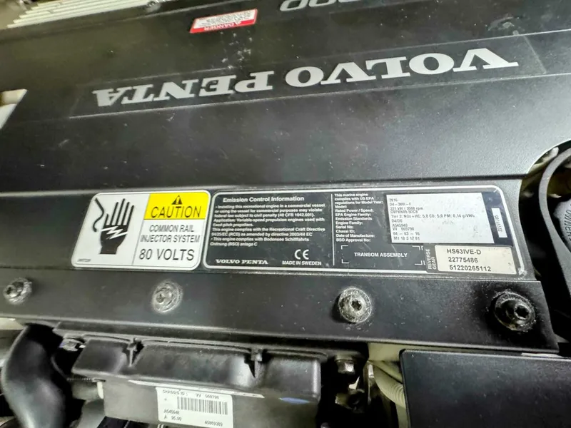 Slide: The Image of Carver Yachts C37 2017 - 5869683