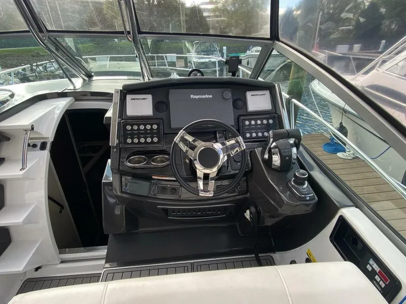 Slide: The Image of Monterey 335S 2017 - 5865746