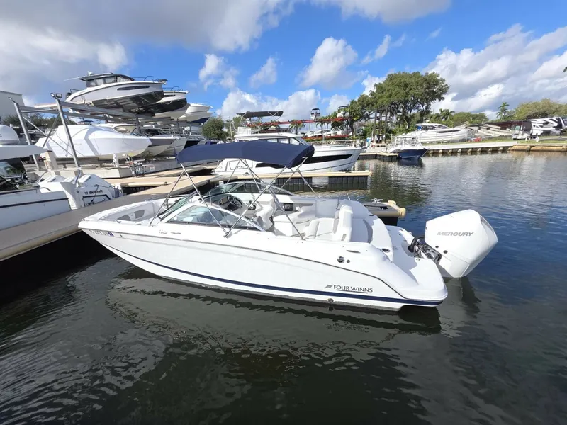 The Image of Four Winns HD3 2021 - 5865672