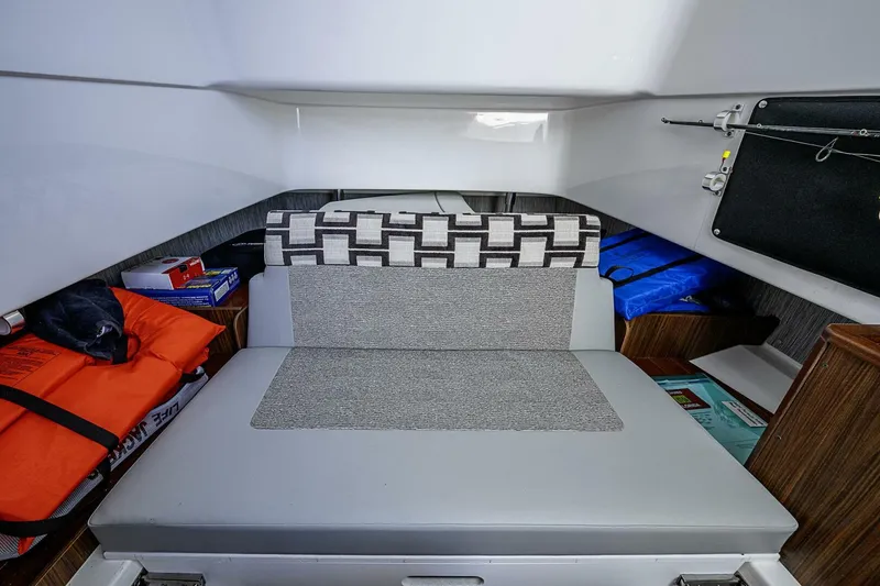 Slide: The Image of Pursuit S 328 Sport 2024 - 5865783