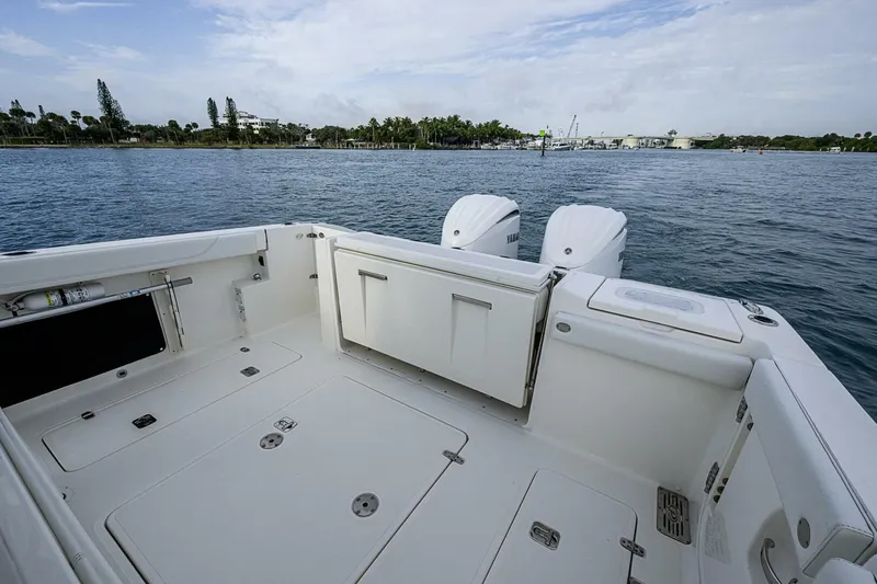 Slide: The Image of Pursuit S 328 Sport 2024 - 5865785