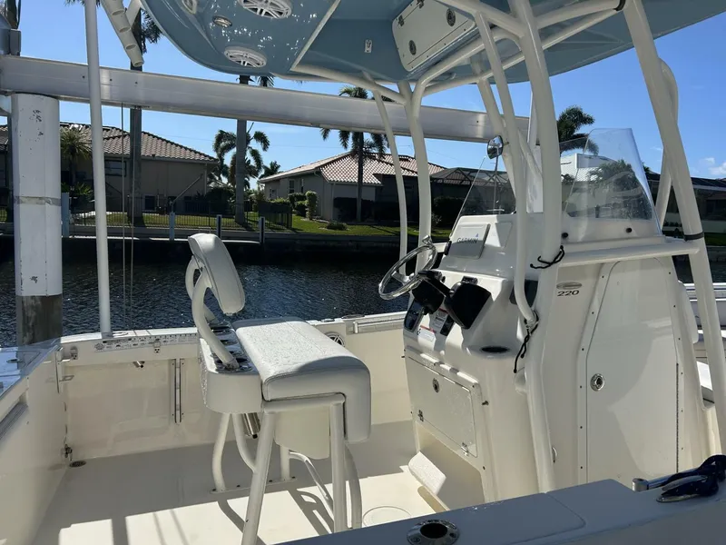 Slide: The Image of Cobia 220 Center Console 2022 - 5865940