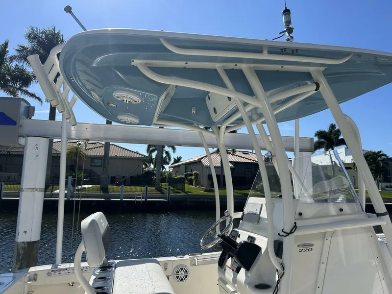 Slide: The Image of Cobia 220 Center Console 2022 - 5865938