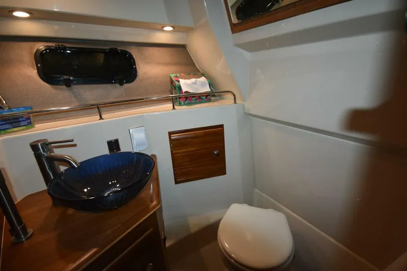 Slide: The Image of Ranger Tug R-27 Luxury Edition 2022 - 5866408