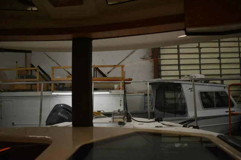 Slide: The Image of Ranger Tug R-27 Luxury Edition 2022 - 5866416