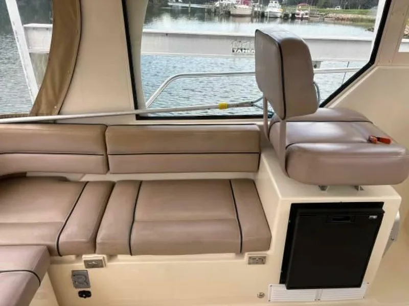 Slide: The Image of Mainship Pilot 31 2009 - 5867916