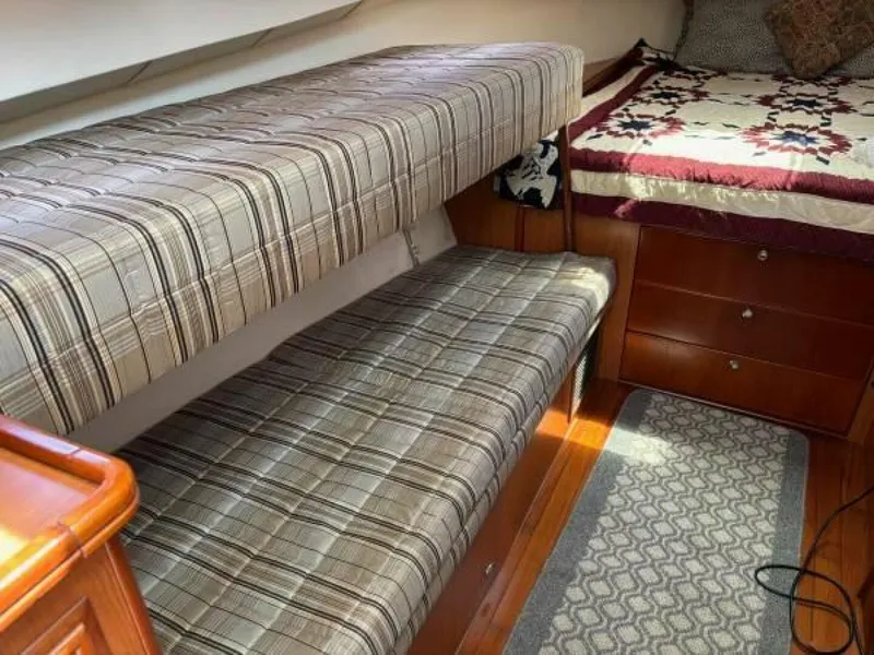 Slide: The Image of Mainship Pilot 31 2009 - 5867933