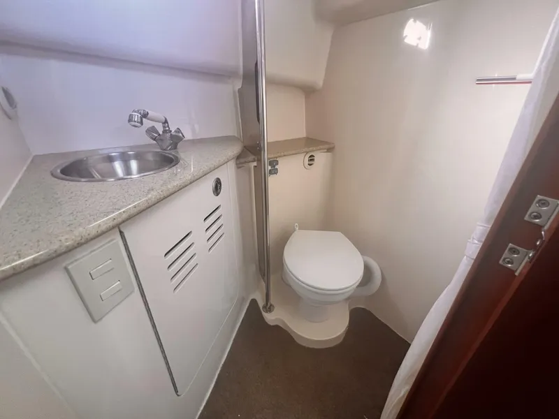 Slide: The Image of Mainship Pilot 31 2009 - 5867939