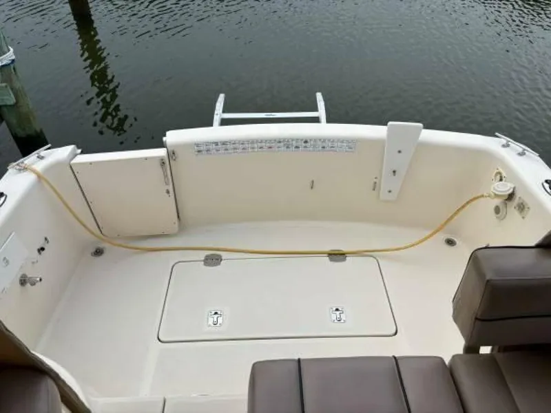 Slide: The Image of Mainship Pilot 31 2009 - 5867961