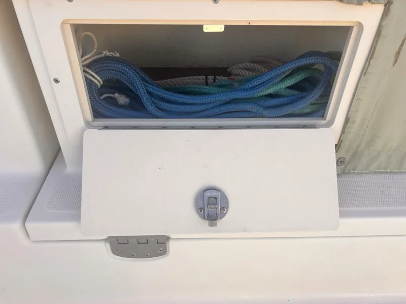 Slide: The Image of Mainship Pilot 31 2009 - 5868017