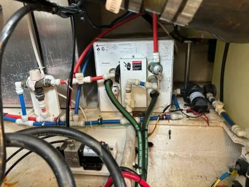 Slide: The Image of Mainship Pilot 31 2009 - 5867965