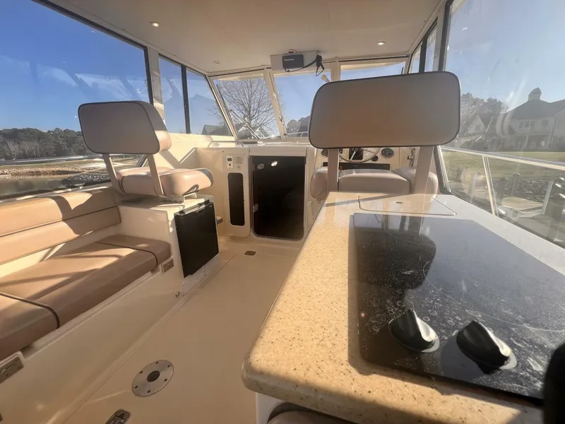 Slide: The Image of Mainship Pilot 31 2009 - 5867910