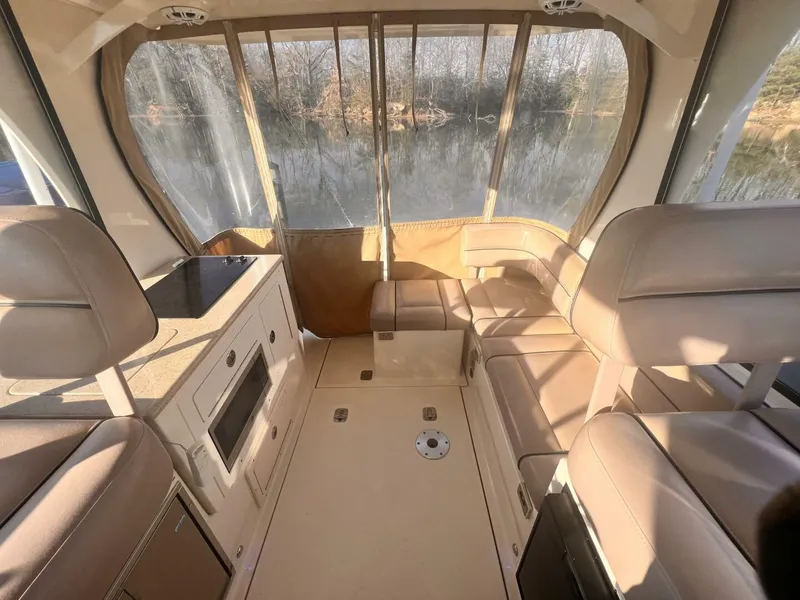 Slide: The Image of Mainship Pilot 31 2009 - 5867912