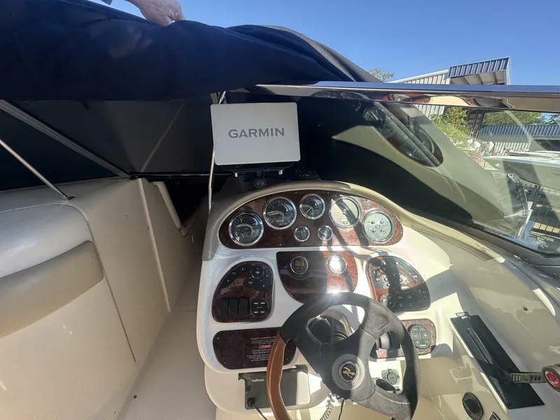 Slide: The Image of Sea Ray 290 Bowrider 2002 - 5866704