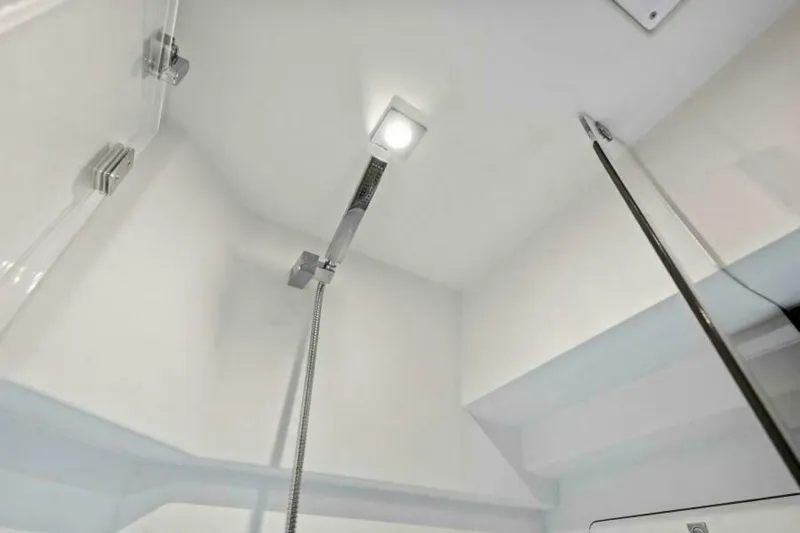 Slide: The Image of Prestige 460 Flybridge 2023 - 5866964