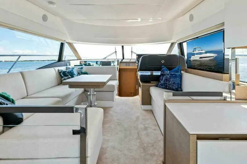 Slide: The Image of Prestige 460 Flybridge 2023 - 5866927