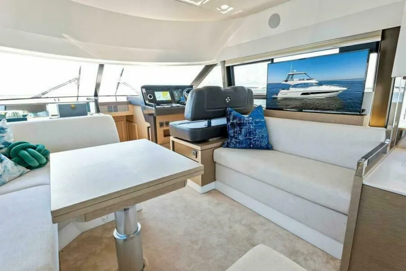 Slide: The Image of Prestige 460 Flybridge 2023 - 5866928