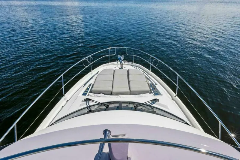 Slide: The Image of Prestige 460 Flybridge 2023 - 5867004