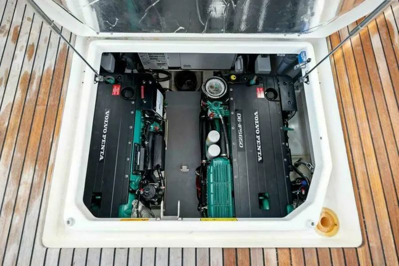 Slide: The Image of Prestige 460 Flybridge 2023 - 5867011