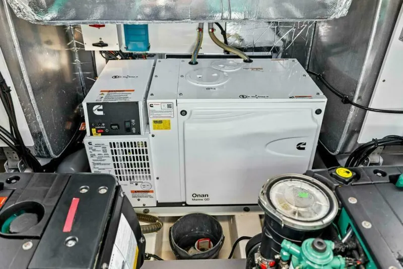 Slide: The Image of Prestige 460 Flybridge 2023 - 5867015