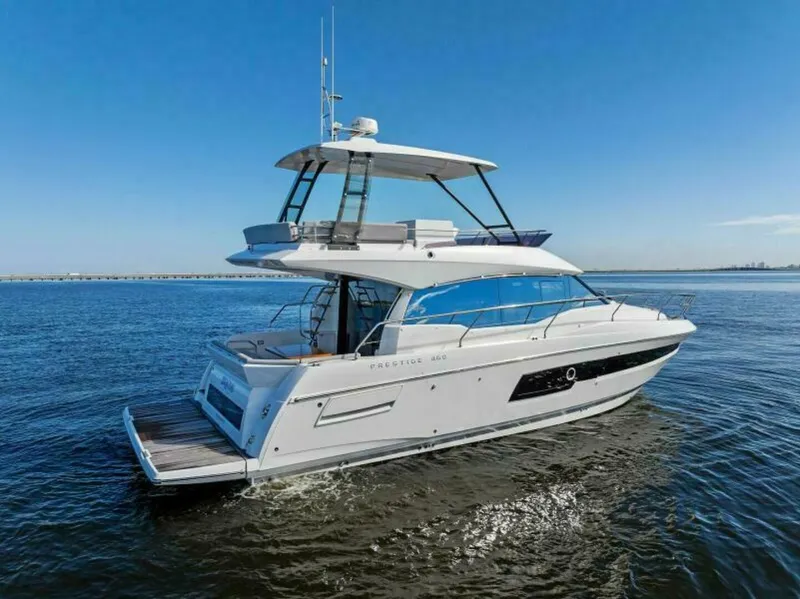 Slide: The Image of Prestige 460 Flybridge 2023 - 5867019