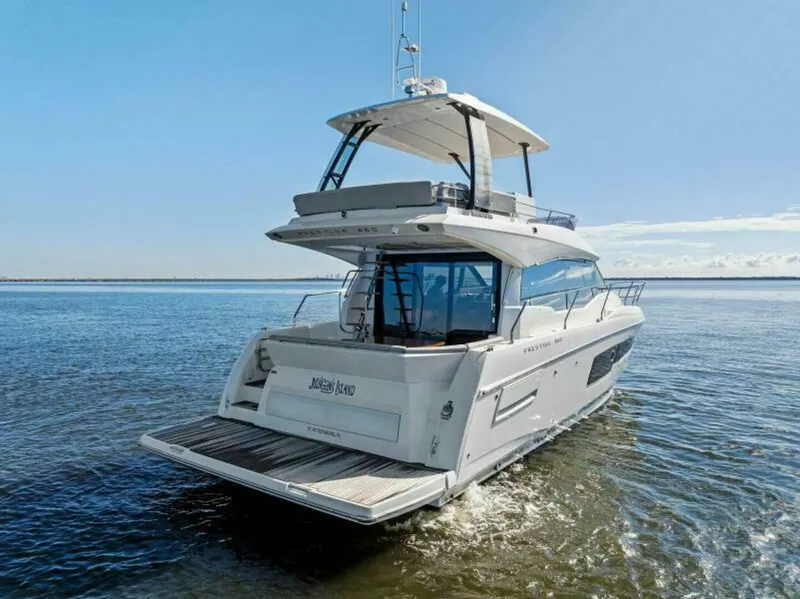 Slide: The Image of Prestige 460 Flybridge 2023 - 5867020