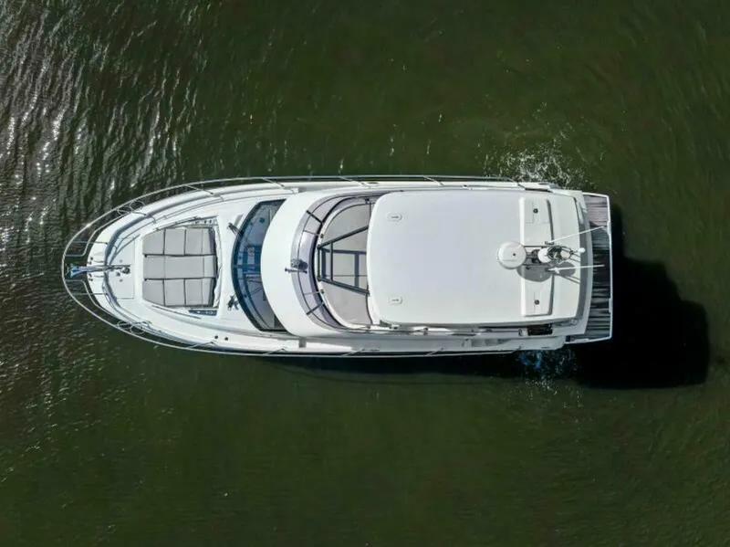 Slide: The Image of Prestige 460 Flybridge 2023 - 5867041