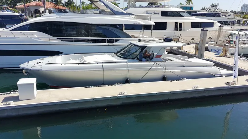 Slide: The Image of Canados Gladiator 493 Grand 2026 - 6536450