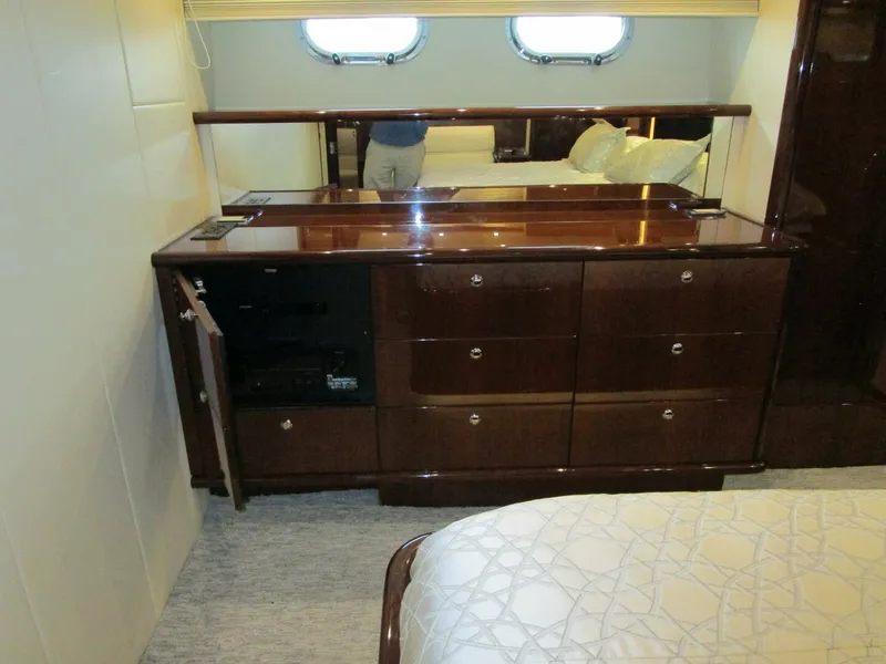 Slide: The Image of Master To Stbd - 5909852