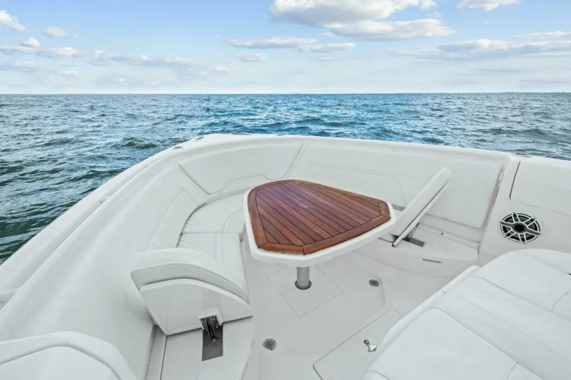 Slide: The Image of 2020 Intrepid 400 CC - Bow - 5867399