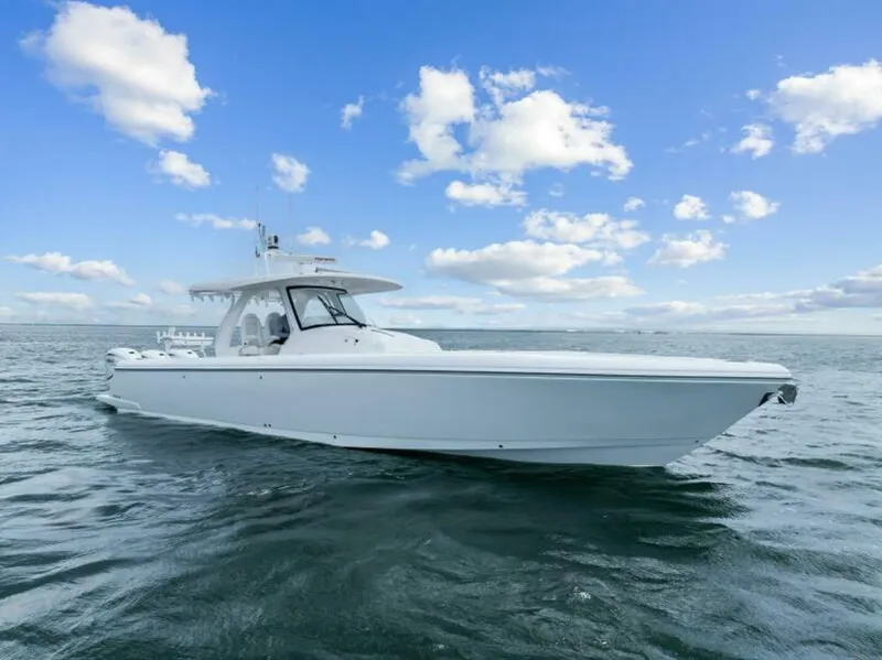 Slide: The Image of 2020 Intrepid 400 CC - Profile - 5867420