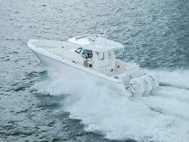 Slide: The Image of 2020 Intrepid 400 CC - Profile - 5867430