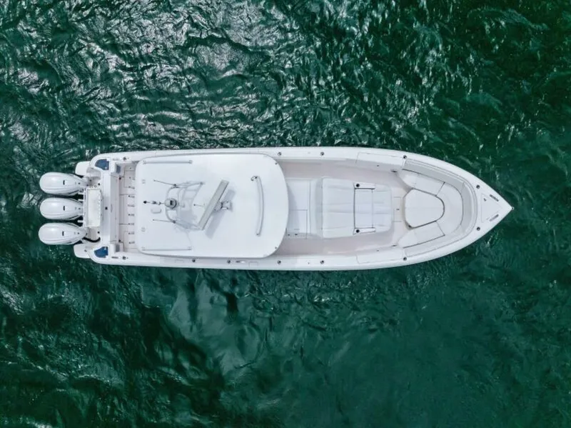 Slide: The Image of 2020 Intrepid 400 CC - Profile - 5867439