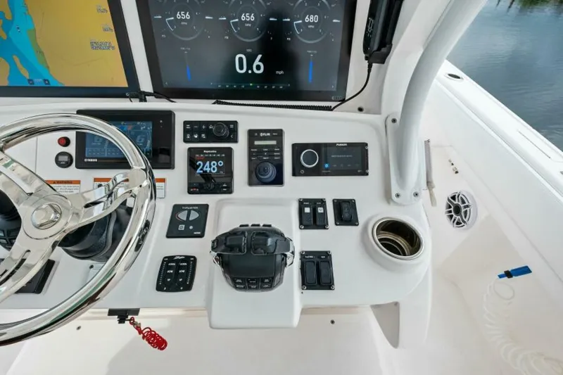 Slide: The Image of 2020 Intrepid 400 CC - Helm and Electronics - 5867396