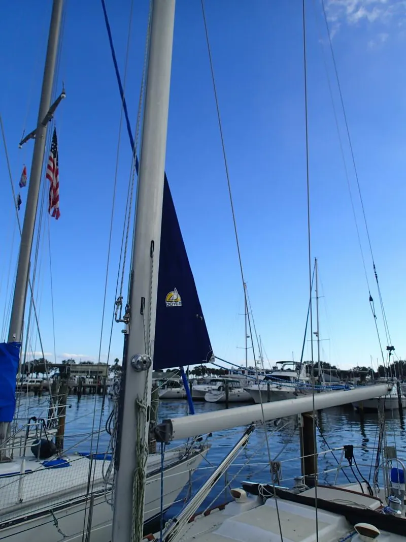 Slide: The Image of sail in mast - 5867786