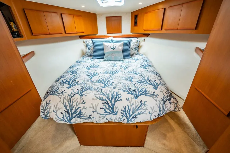 Slide: The Image of Post 42 Convertible 2001 - 5869999