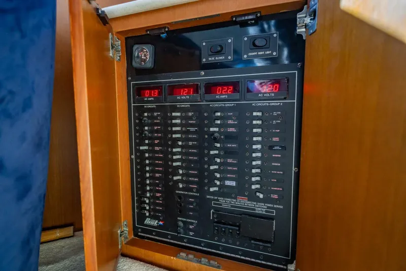 Slide: The Image of Post 42 Convertible 2001 - 5869986