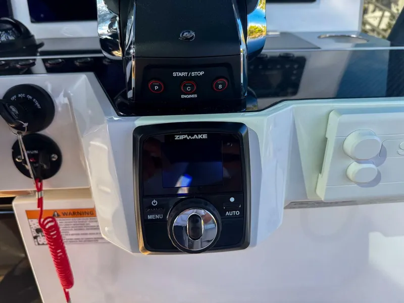 Slide: The Image of De Antonio Yachts D42 2026 - 5868785