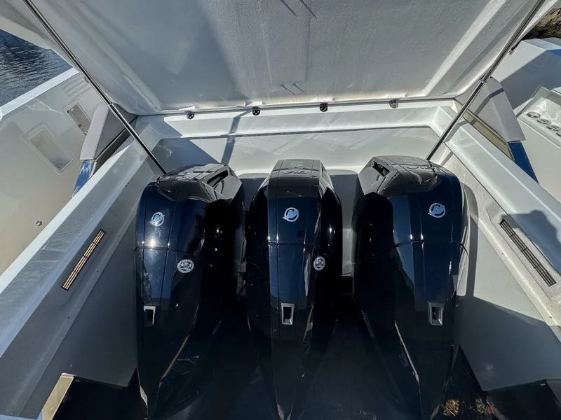 Slide: The Image of De Antonio Yachts D42 2026 - 5868732