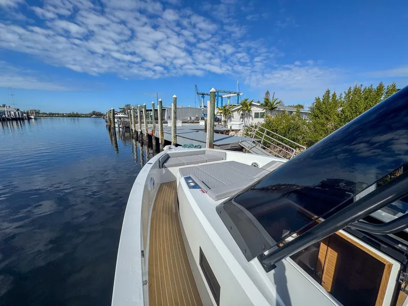 Slide: The Image of De Antonio Yachts D42 2026 - 5868806