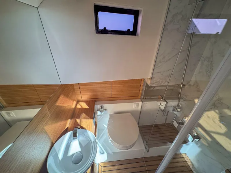 Slide: The Image of De Antonio Yachts D42 2026 - 5868786