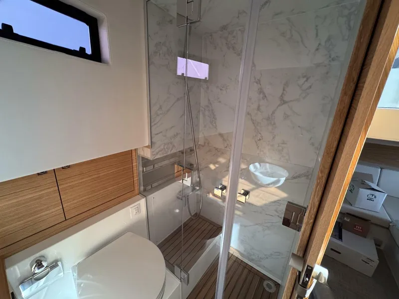 Slide: The Image of De Antonio Yachts D42 2026 - 5868789