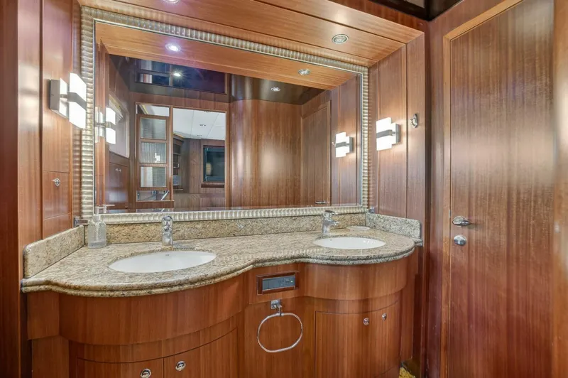 Slide: The Image of Horizon 76 2009 - 5868685