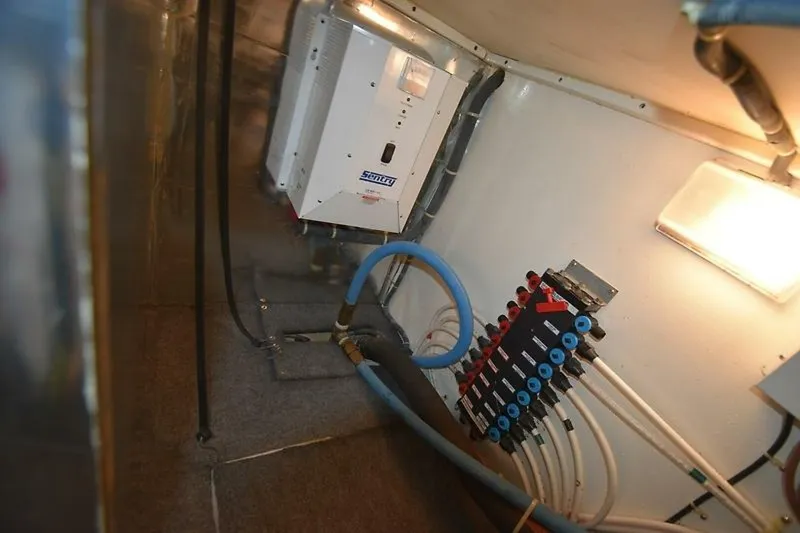 Slide: The Image of 0005503125 - 5869017