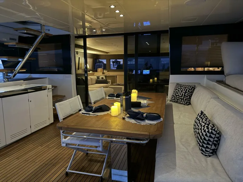 Slide: The Image of Lagoon 630 MY 2020 - 5986368