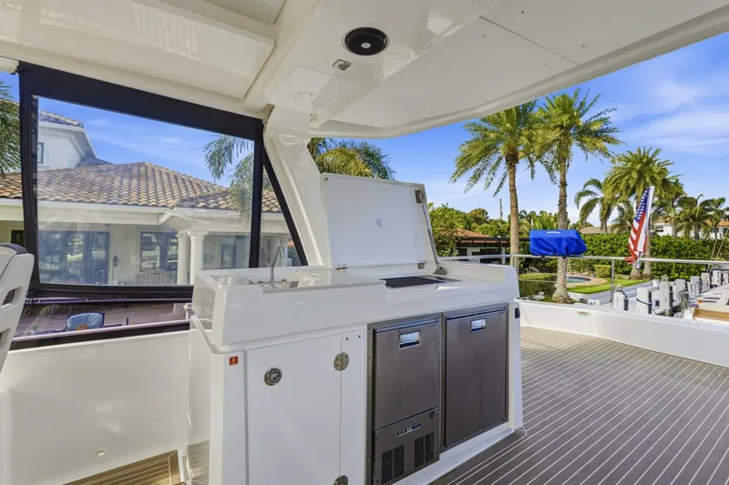 Slide: The Image of Leopard 46 PC 2023 - 5873202