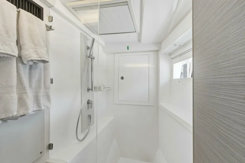 Slide: The Image of Leopard 46 PC 2023 - 5873220