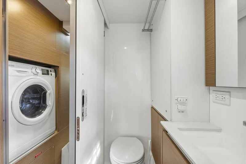 Slide: The Image of Leopard 46 PC 2023 - 5873227