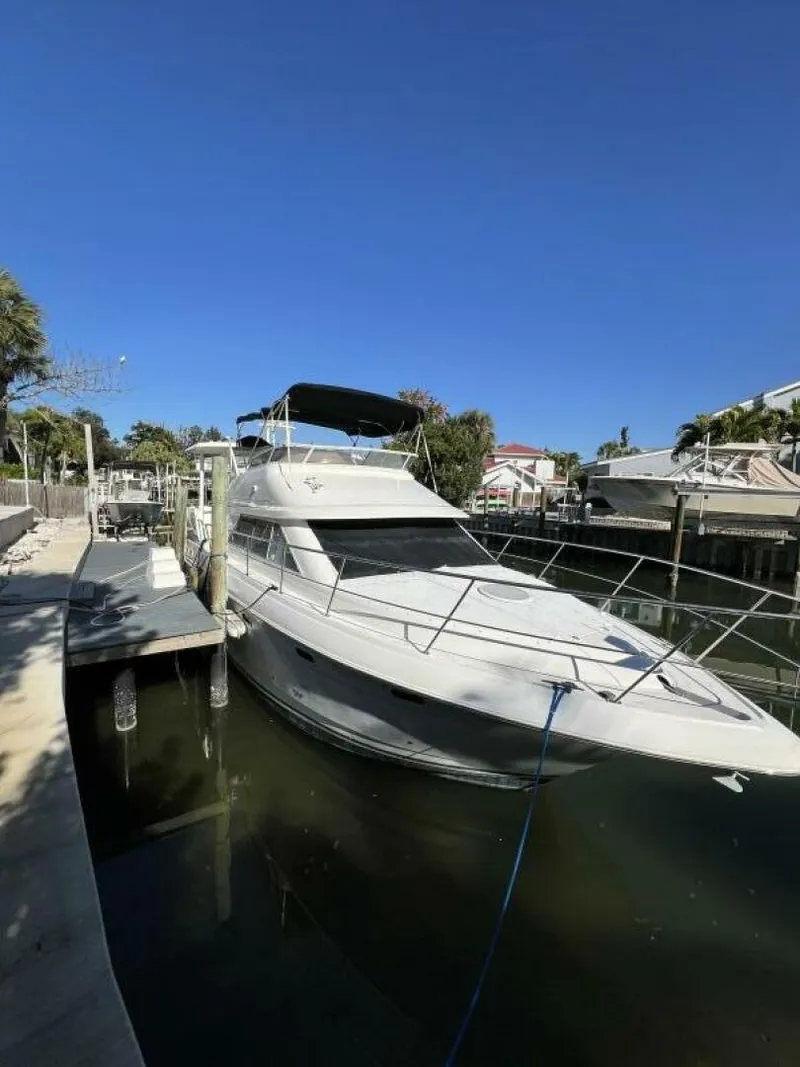 The Image of Cruisers Yachts 37 2004 - 5869605